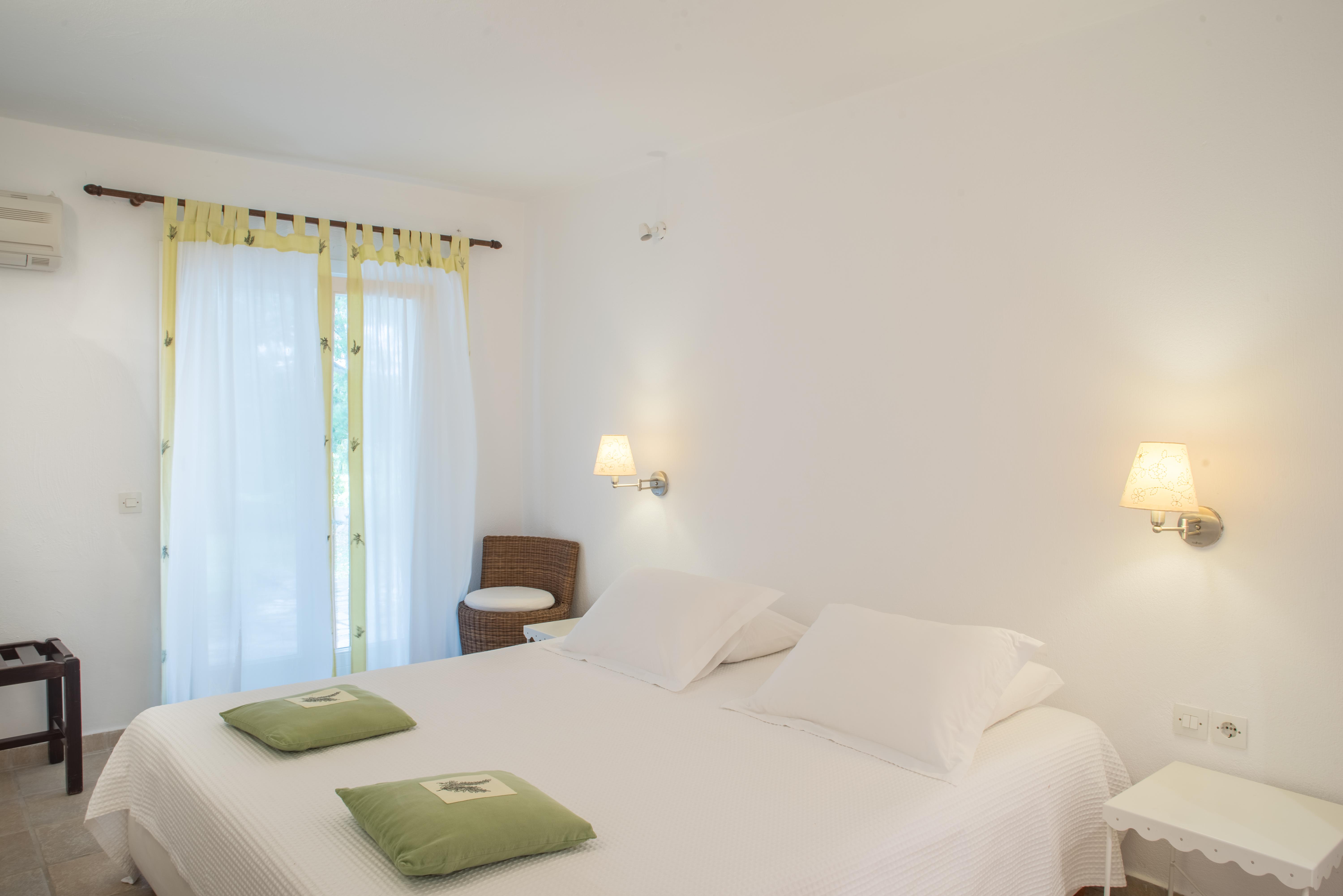 Skiathos Holidays Suites & Villas Vromolimnos Esterno foto